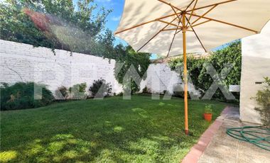 VENTA Casa 4 dorm - B Centro Oeste - Larrea 600