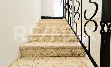 VENTA Casa 4 dorm - B Centro Oeste - Larrea 600