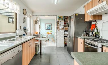 El Huinganal - Pie Andino/El Peumo - Lo Barnechea - Casa - Venta