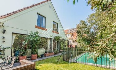 El Huinganal - Pie Andino/El Peumo - Lo Barnechea - Casa - Venta