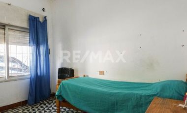 VENTA CASA A REFACCIONAR UN DORM, B° BELGRANO