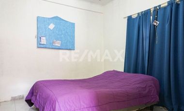 VENTA CASA A REFACCIONAR UN DORM, B° BELGRANO