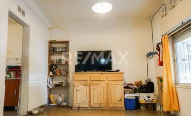 VENTA CASA A REFACCIONAR UN DORM, B° BELGRANO