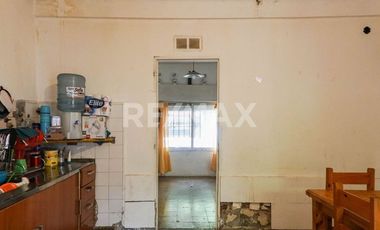 VENTA CASA A REFACCIONAR UN DORM, B° BELGRANO
