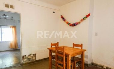 VENTA CASA A REFACCIONAR UN DORM, B° BELGRANO