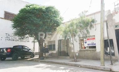 VENTA CASA A REFACCIONAR UN DORM, B° BELGRANO
