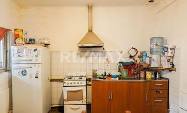 VENTA CASA A REFACCIONAR UN DORM, B° BELGRANO