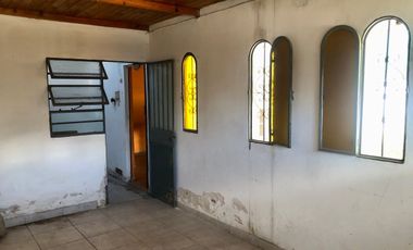 REMAX VENDE CASA 3 DORMITORIOS Y PATIO EN RECREO
