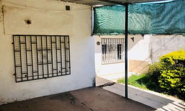 REMAX VENDE CASA 3 DORMITORIOS Y PATIO EN RECREO