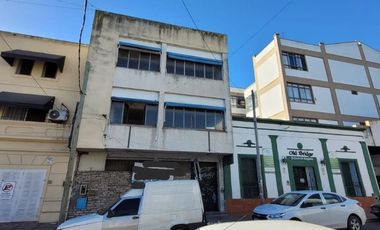 Edificio lote oficinas en venta Pilar centro