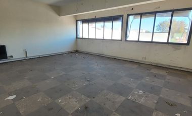 Edificio lote oficinas en venta Pilar centro