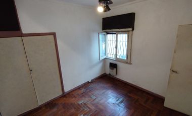 VENTA CASA 3 AMB. BERNAL -PATIO- GARAGE- TERRAZA