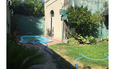 VENTA CASA  5 AMB. PILETA BERNAL