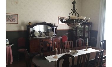 VENTA CASA  5 AMB. PILETA BERNAL