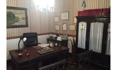 VENTA CASA  5 AMB. PILETA BERNAL