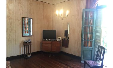 VENTA CASA  5 AMB. PILETA BERNAL