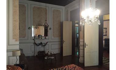 VENTA CASA  5 AMB. PILETA BERNAL