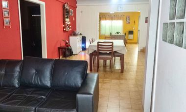 VENTA CASA 4 AMB PATIO GALPÓN 490M VILLA DOMÍNICO