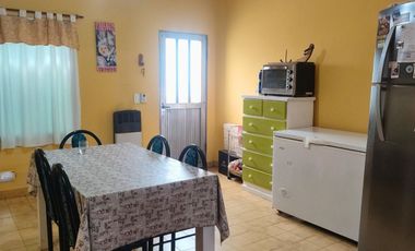 VENTA CASA 4 AMB PATIO GALPÓN 490M VILLA DOMÍNICO