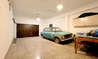 VENTA CASA 4 AMBIENTES MECHONGUE CON JARDIN