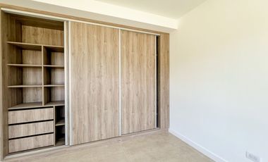 Venta casa 4 ambientes con pileta a estrenar