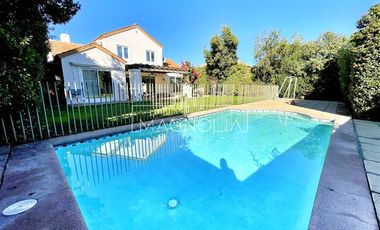 Casa en Arriendo en AV. PADRE SERGIO CORREA