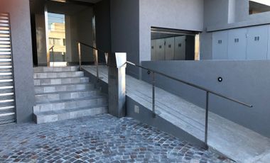 Berazategui, Piso,3 ambientes, nuevo, con cochera