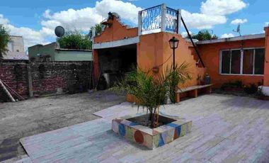 Casa con pileta 4 dormitorios La Plata