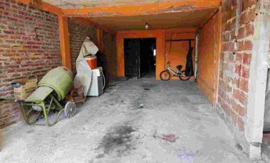 Casa con pileta 4 dormitorios La Plata