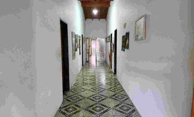 Casa con pileta 4 dormitorios La Plata