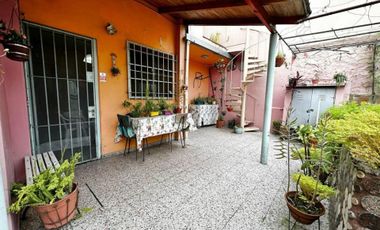Casa en venta con parque - La Plata