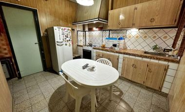 Casa en venta con parque - La Plata