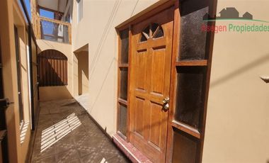 Casa en Arriendo en Casa en venta y arriendo en El Palomar II