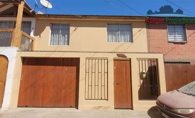 Casa en Arriendo en Casa en venta y arriendo en El Palomar II