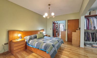 Venta casa 5 ambientes con pileta climatizada