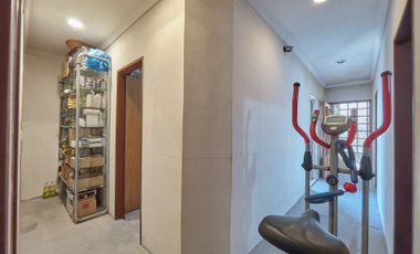 Venta casa 5 ambientes con pileta climatizada