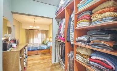 Venta casa 5 ambientes con pileta climatizada