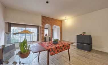 Venta casa 5 ambientes con pileta climatizada