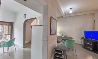Venta casa 5 ambientes con pileta climatizada