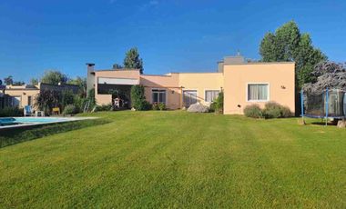 Venta Casa 4 ambientes en Open Door Luján