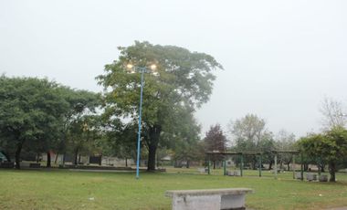 CASA QUINTA VENTA EN FRANCISCO ALVAREZ CON PILETA