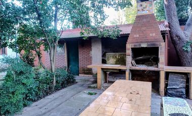 CASA QUINTA VENTA EN FRANCISCO ALVAREZ CON PILETA
