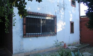 CASA QUINTA VENTA EN FRANCISCO ALVAREZ CON PILETA