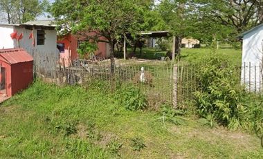 Casa 3amb amplia esquina con terreno de 2147 m2