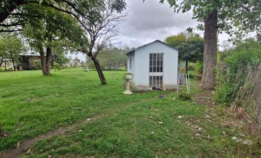 Casa 3amb amplia esquina con terreno de 2147 m2