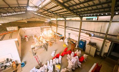 PROPIEDAD INDUSTRIAL CON EXCELENTE UBICACIÓN