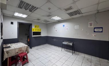 Arriendo local comercial, Los Dominicos, Las Condes