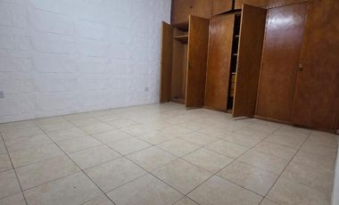 PH en  Alquiler de 3 ambientes Lomas de Zamora oeste