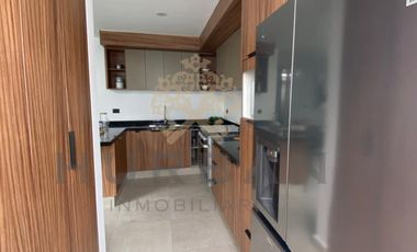 HURBAN VENDE casa NUEVA en COTO RESIDENCIAL al norte de la ciudad. MOD-O2