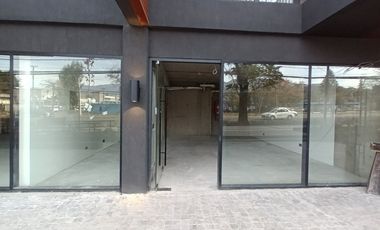 ARRIENDO Local Comercial de 70,40 m2 sector Hospital FACH, Las Condes